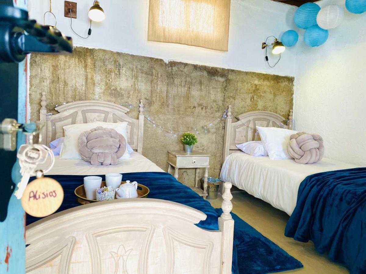 Amani Suite Con Jacuzzi Climatizado Y Piscina Buzanada Exterior photo