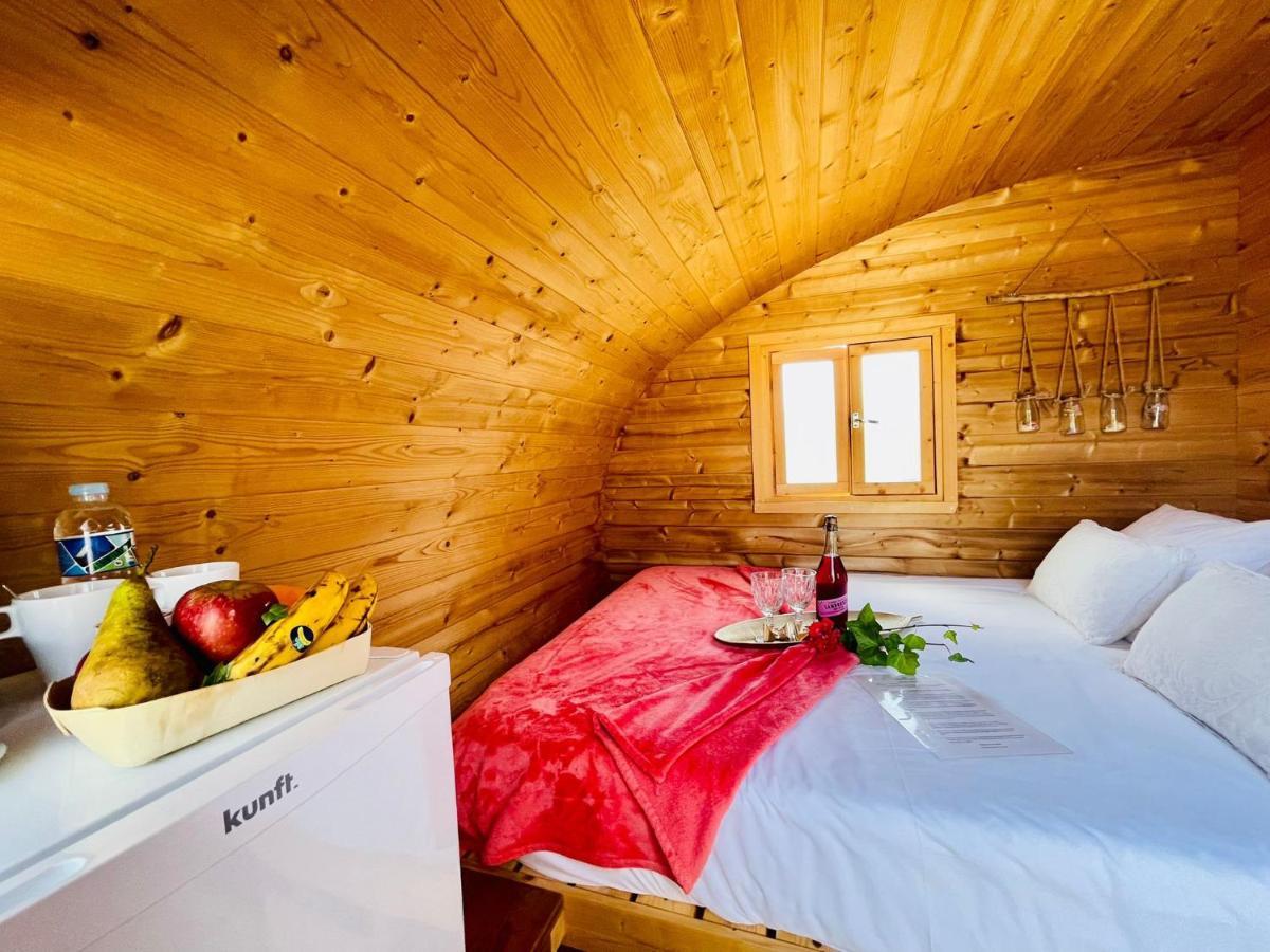 Amani Suite Con Jacuzzi Climatizado Y Piscina Buzanada Exterior photo